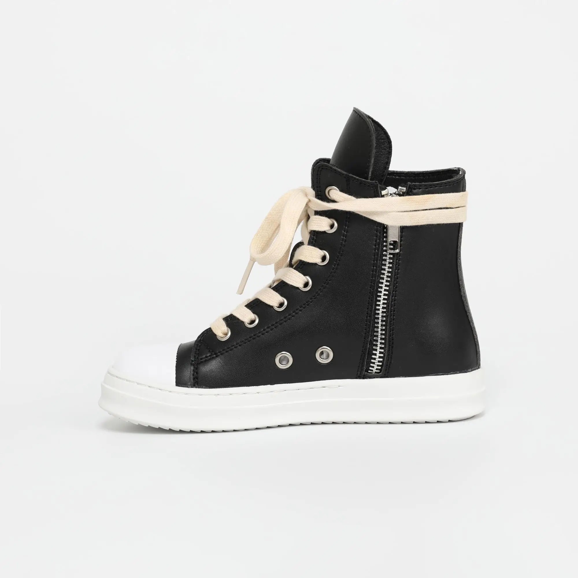 Kids High-Top Sneakers - Black and White Air Jordan 1 Retro High OG  main image 2